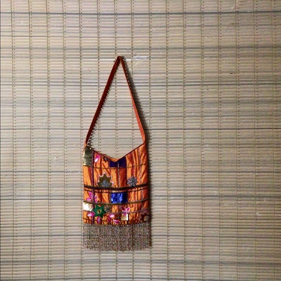 💃HOST PICK💃💯% SILK Milson & Louis boho, gypsy fringed bag. GREAT GIFT!! - Picture 5 of 15